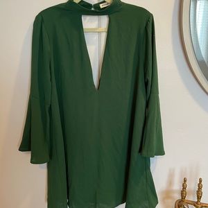 Flutter 3/4 sleeve mini dress